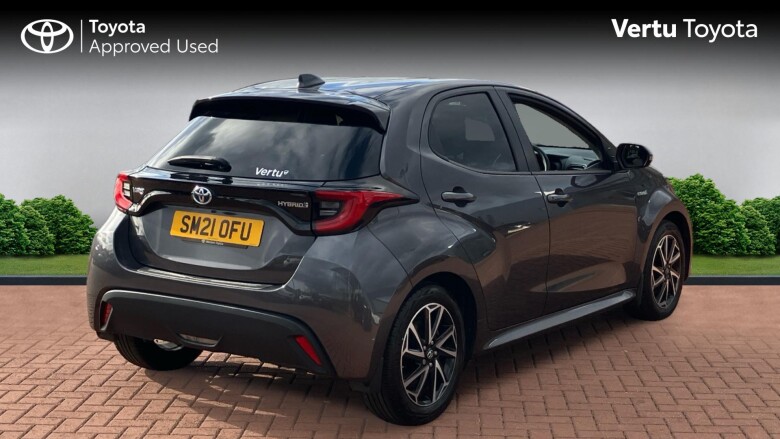 Toyota Yaris 1.5 Hybrid Design 5dr CVT Hybrid Hatchback